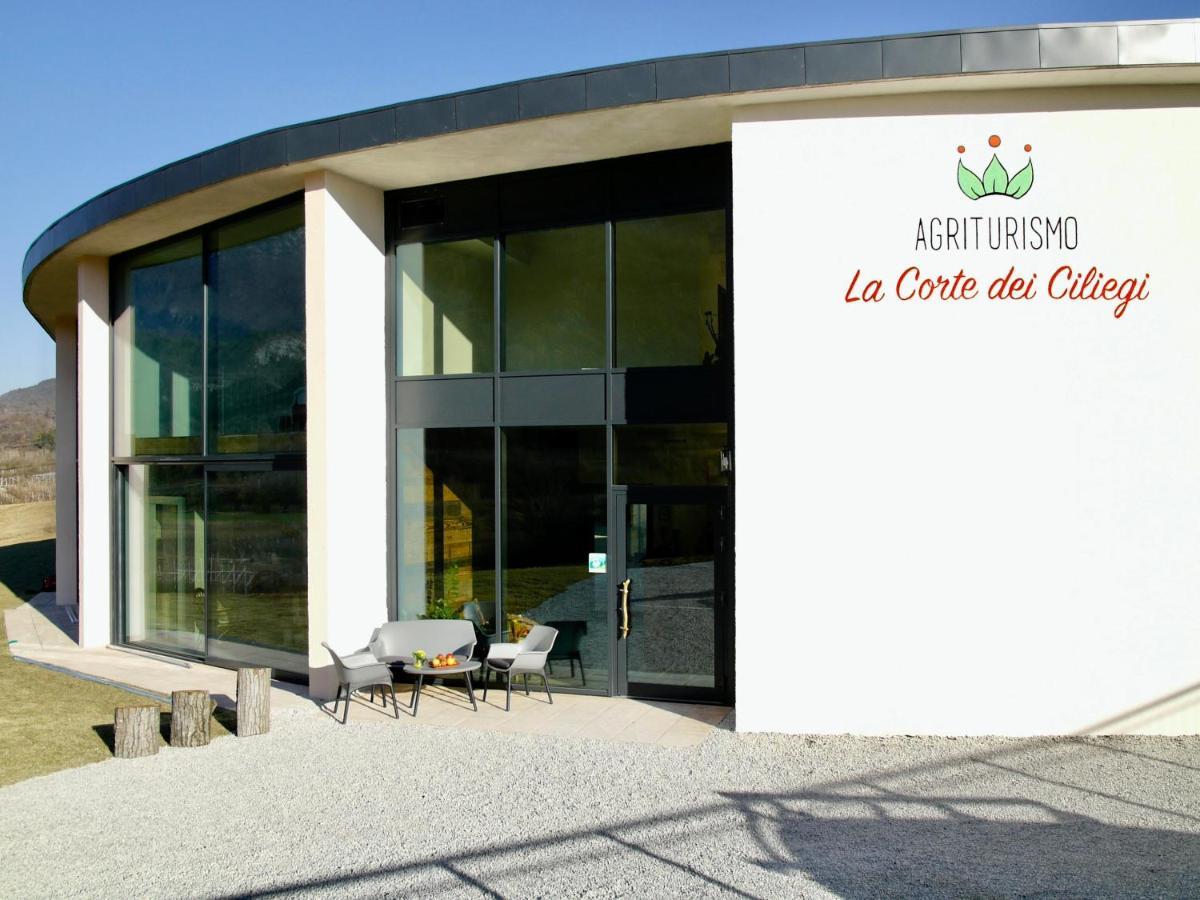 Agritur La Corte Dei Ciliegi Trento Exterior foto